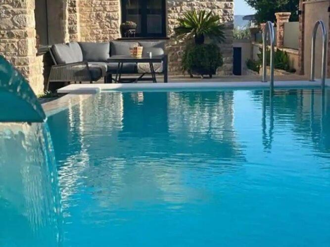 Villa Stalla With Swimming Pool Kastela Exterior photo